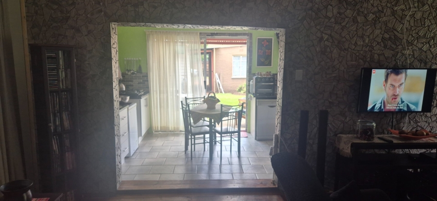 8 Bedroom Property for Sale in Bayswater Free State